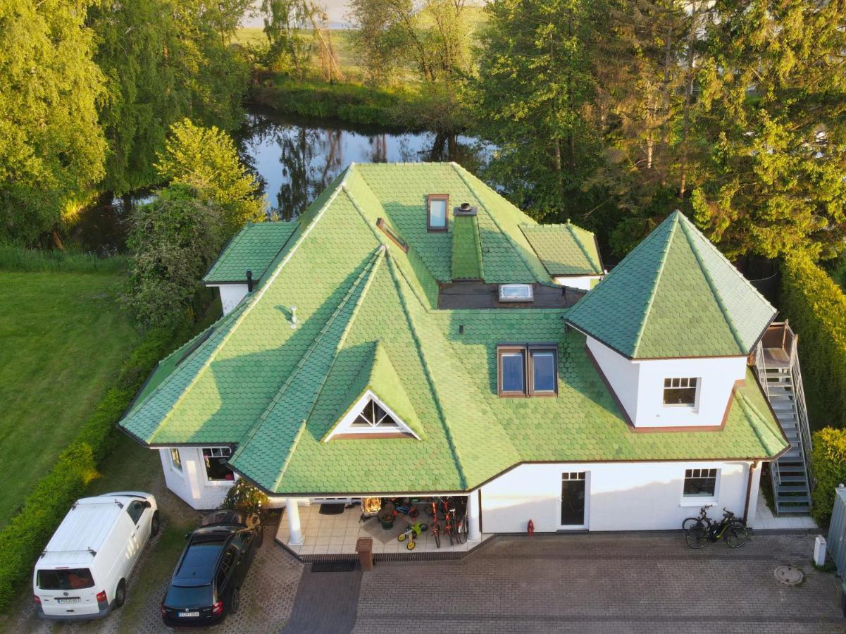 Moderne Maisonette-Wohnung Am Karpfenteich; Modern Apartment With View Of The Carp Pond Бармштедт Экстерьер фото
